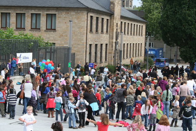gal/2010/2010 Saitentwist Weltkindertag Burgplatz Essen 20.09.JugendhilfegGmbH Essen/2010 Saitentwist Weltkindertag Burgplatz Jugend Hilfe gGm20.09. 059.jpg